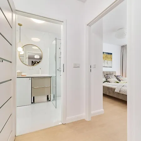 Prestige Gwiazdzista With Free Garage In By Renters