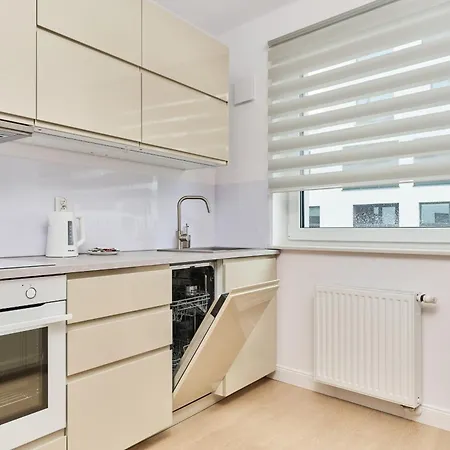 Prestige Gwiazdzista With Free Garage In By Renters